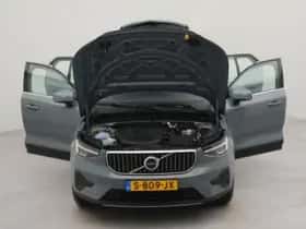 Volvo XC40 (2023) thumbnail 17