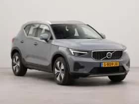 Volvo XC40 (2023) thumbnail 3