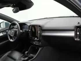 Volvo XC40 (2023) thumbnail 25