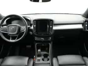 Volvo XC40 (2023) thumbnail 5