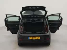 Volkswagen Up! (2023) thumbnail 18