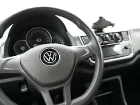 Volkswagen Up! (2023) thumbnail 9