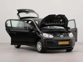 Volkswagen Up! (2023) thumbnail 36