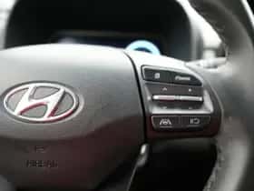 Hyundai Kona (2021) thumbnail 15