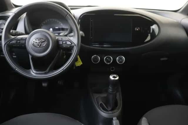 Toyota Aygo (2024) thumbnail 5