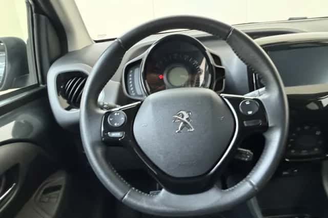 Peugeot 108 (2021) thumbnail 6
