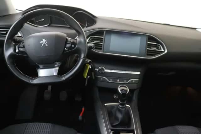 Peugeot 308 (2020) thumbnail 5