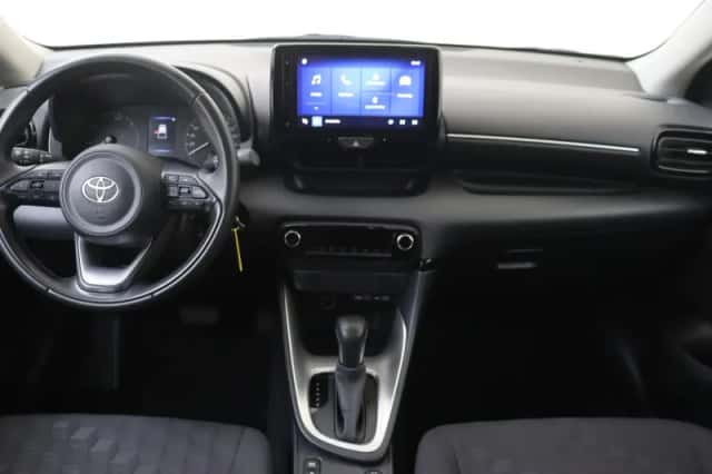 Toyota Yaris (2024) thumbnail 5