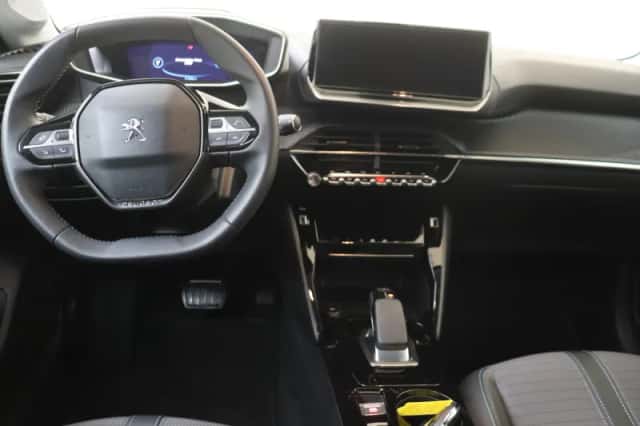Peugeot e-208 (2021) thumbnail 5