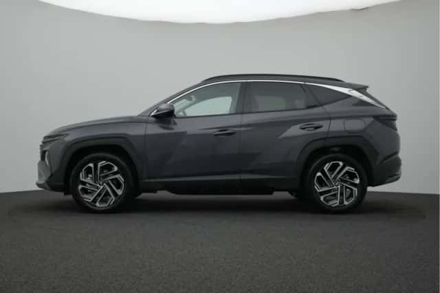 Hyundai Tucson (2025) thumbnail 3