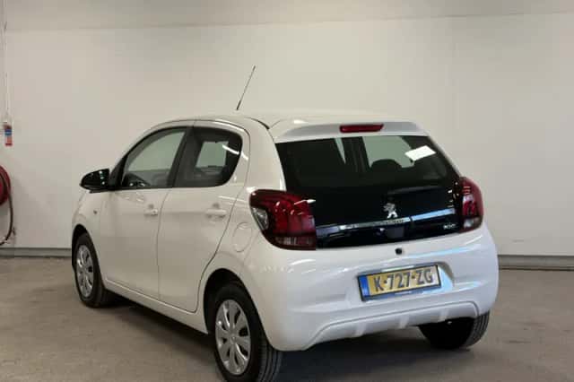 Peugeot 108 (2021) thumbnail 4