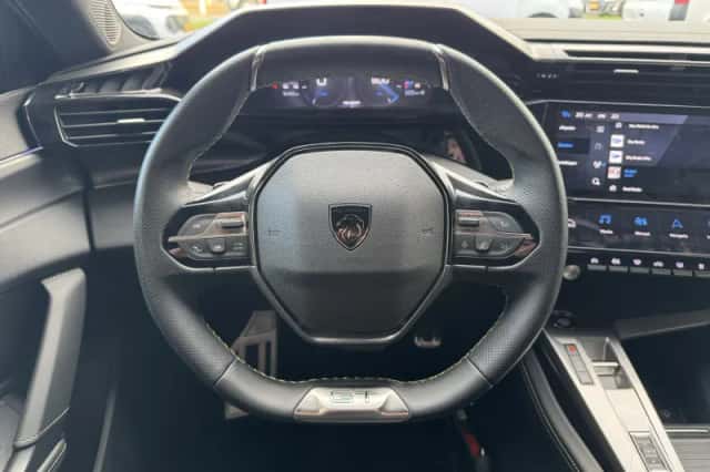 Peugeot 308 (2024) thumbnail 5