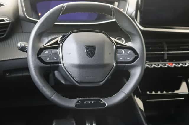 Peugeot e-2008 (2025) thumbnail 6