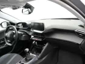 Peugeot 2008 (2021) thumbnail 26