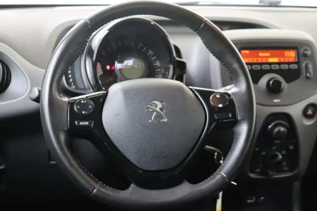Peugeot 108 (2021) thumbnail 6