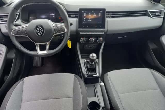 Renault Clio (2024) thumbnail 5