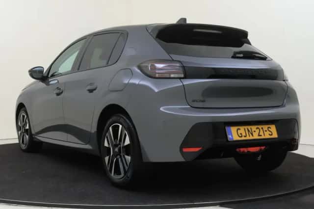 Peugeot 208 (2024) thumbnail 4