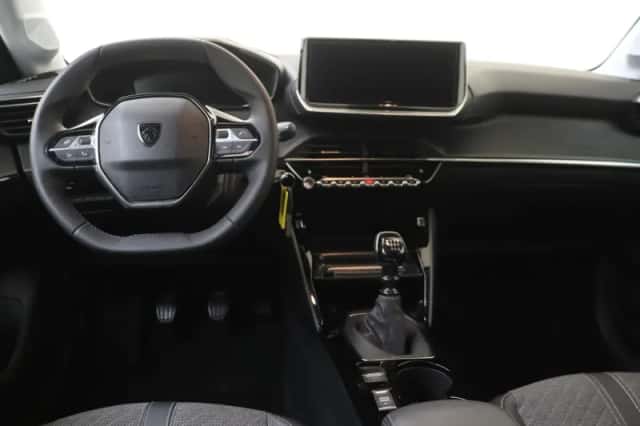 Peugeot 208 (2024) thumbnail 5
