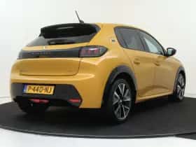 Peugeot e-208 (2022) thumbnail 11
