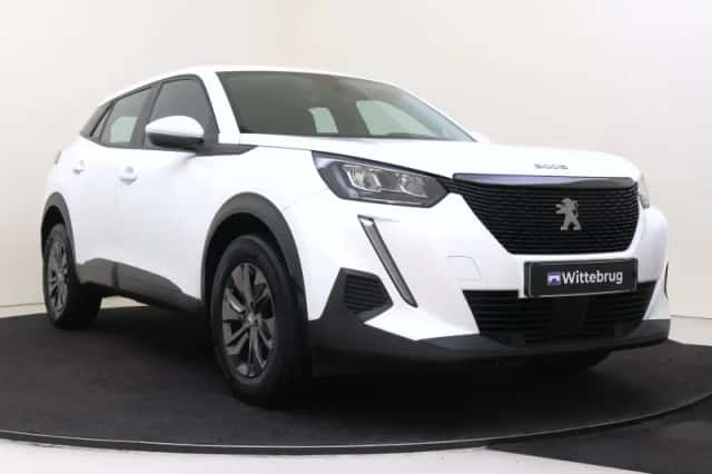 Peugeot 2008 (2021) thumbnail 3