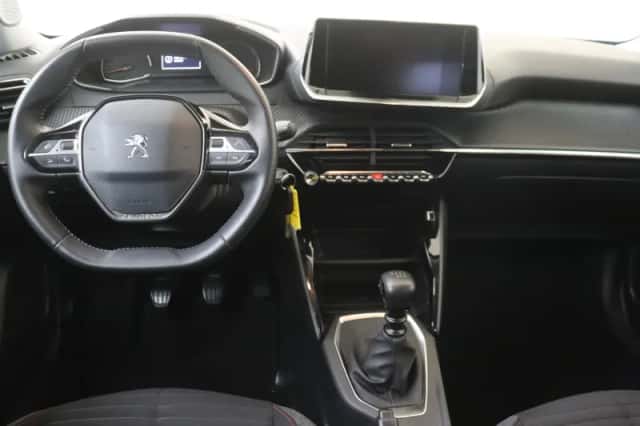 Peugeot 2008 (2021) thumbnail 5
