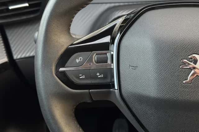 Peugeot 208 (2023) thumbnail 6