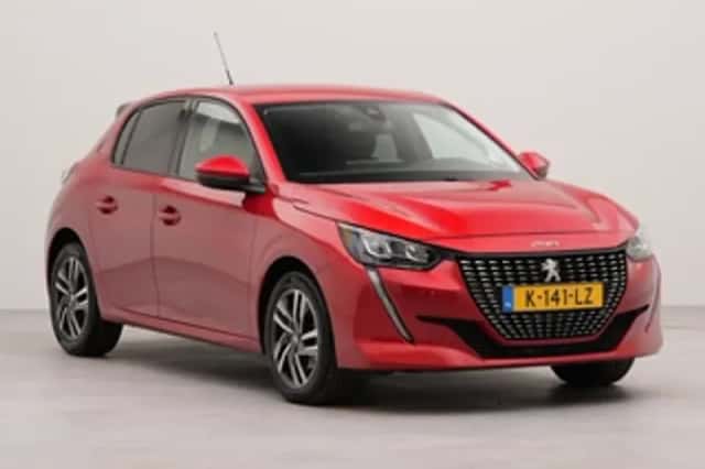 Peugeot 208 (2021) thumbnail 3