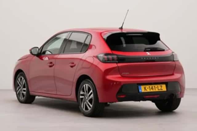 Peugeot 208 (2021) thumbnail 4