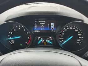 Ford Kuga (2019) thumbnail 4