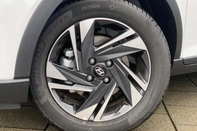 Hyundai Bayon (2025) thumbnail 6