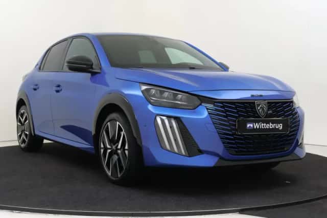 Peugeot 208 (2024) thumbnail 3