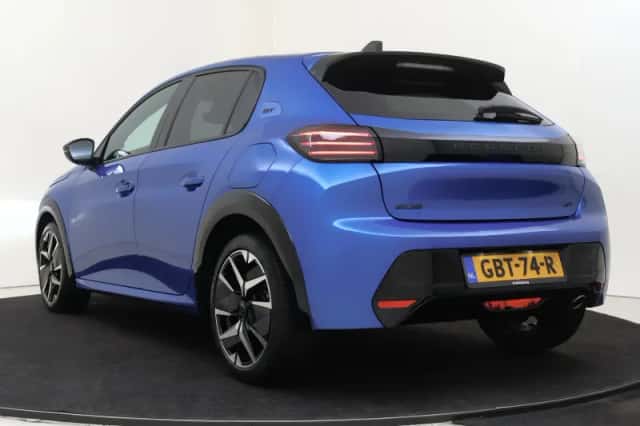Peugeot 208 (2024) thumbnail 4