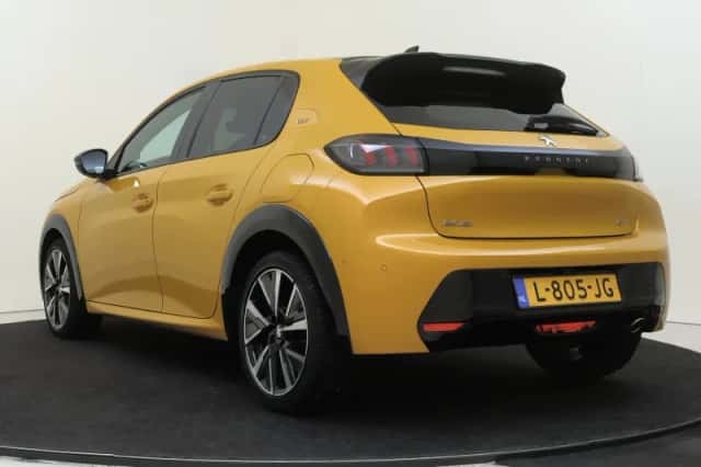 Peugeot 208 (2021) thumbnail 4