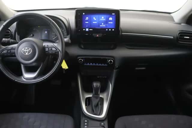 Toyota Yaris (2024) thumbnail 5