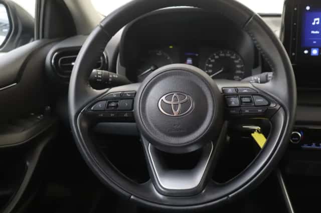 Toyota Yaris (2024) thumbnail 6