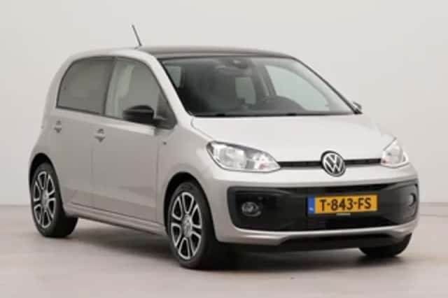 Volkswagen Up! (2023) thumbnail 3