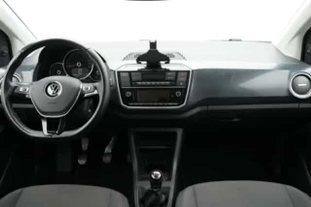 Volkswagen Up! (2023) thumbnail 5