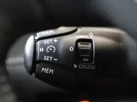 Peugeot 2008 (2020) thumbnail 23