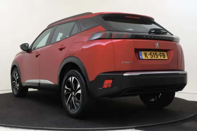 Peugeot 2008 (2020) thumbnail 4
