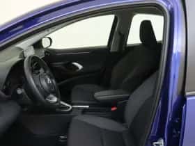 Toyota Yaris (2023) thumbnail 10