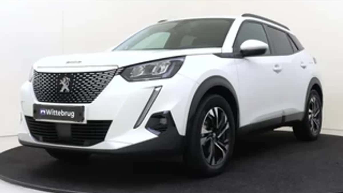 Peugeot e-2008 (2021) — foto 1