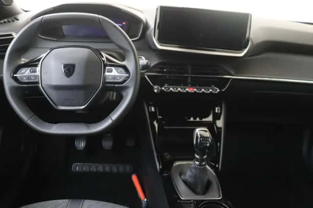 Peugeot 2008 (2025) thumbnail 5