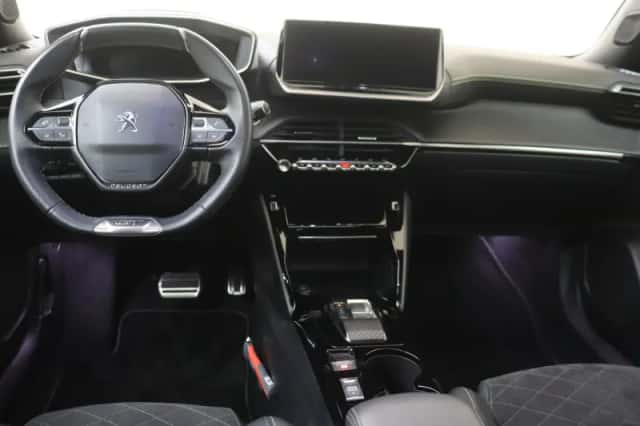 Peugeot e-2008 (2022) thumbnail 6