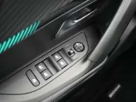 Peugeot 2008 (2022) thumbnail 21