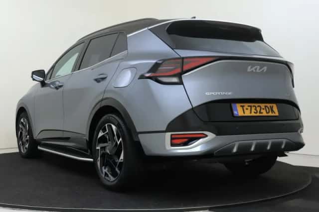 Kia Sportage (2023) thumbnail 4