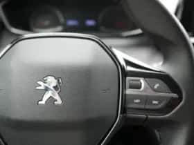 Peugeot 208 (2022) thumbnail 12