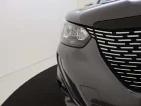 Peugeot 2008 (2022) thumbnail 13