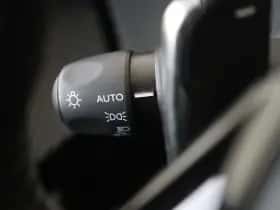 Peugeot 2008 (2022) thumbnail 31