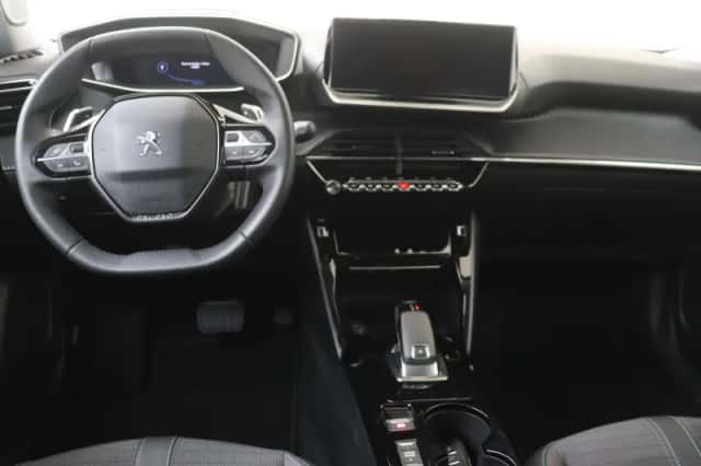 Peugeot 2008 (2022) thumbnail 5