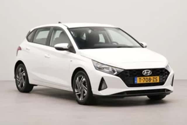 Hyundai i20 (2023) thumbnail 3